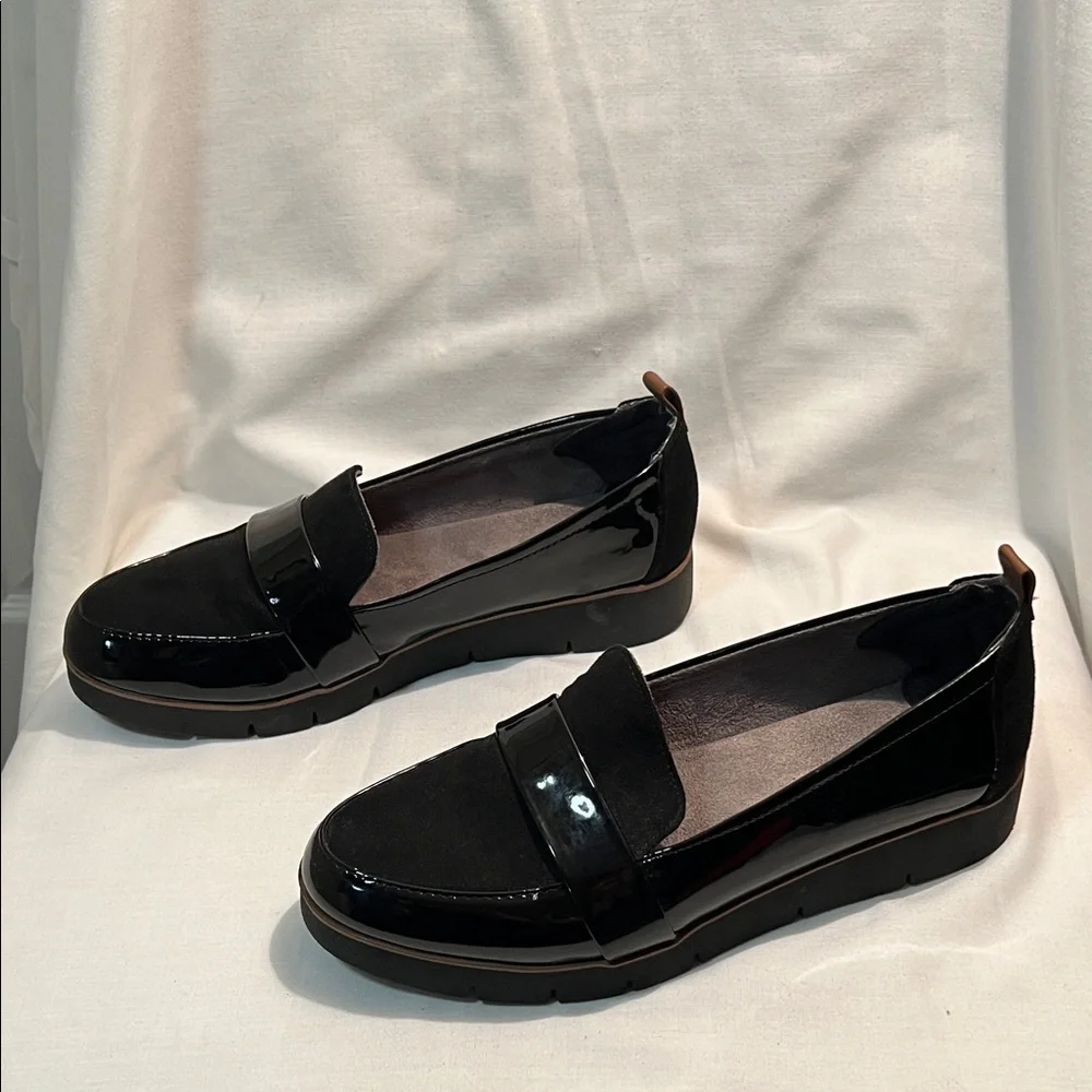 Dr. Scholls Black Patent Leather Loafers